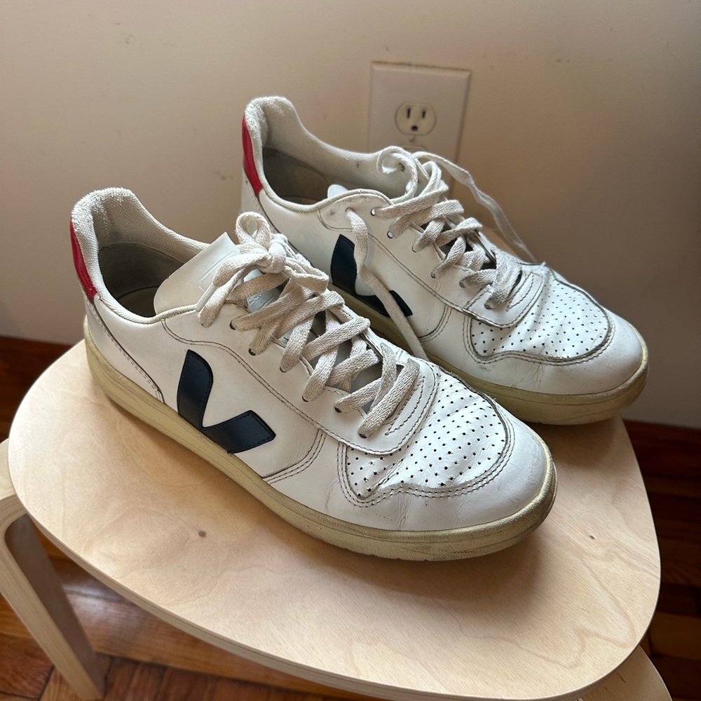 Veja V-10 Women’s White Nautico Sneakers Size US 8